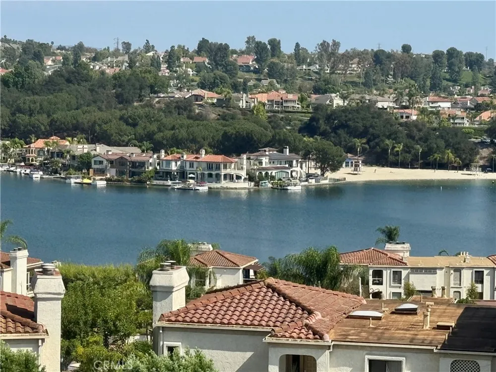 27786 Arta #11 Mission Viejo, CA 92692