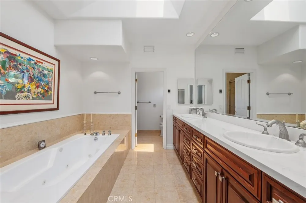 4433 Tedregal Court Calabasas, CA 91302