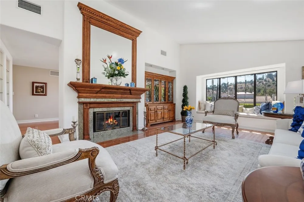 4433 Tedregal Court Calabasas, CA 91302