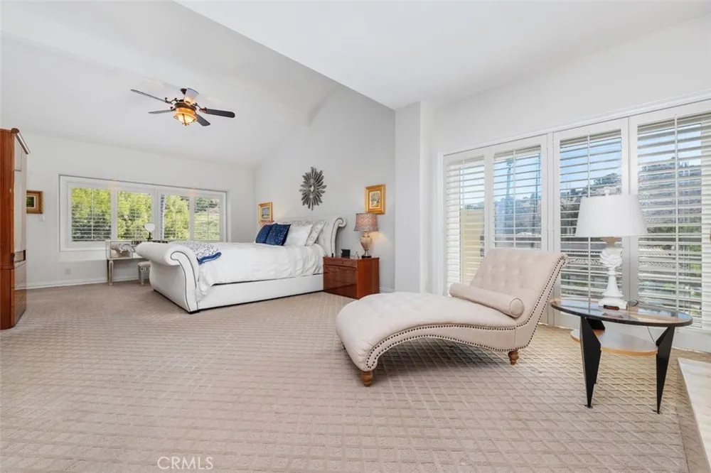 4433 Tedregal Court Calabasas, CA 91302