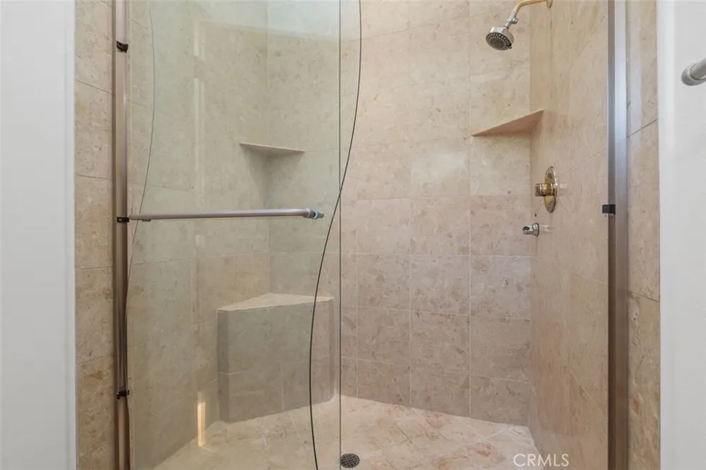 4433 Tedregal Court Calabasas, CA 91302