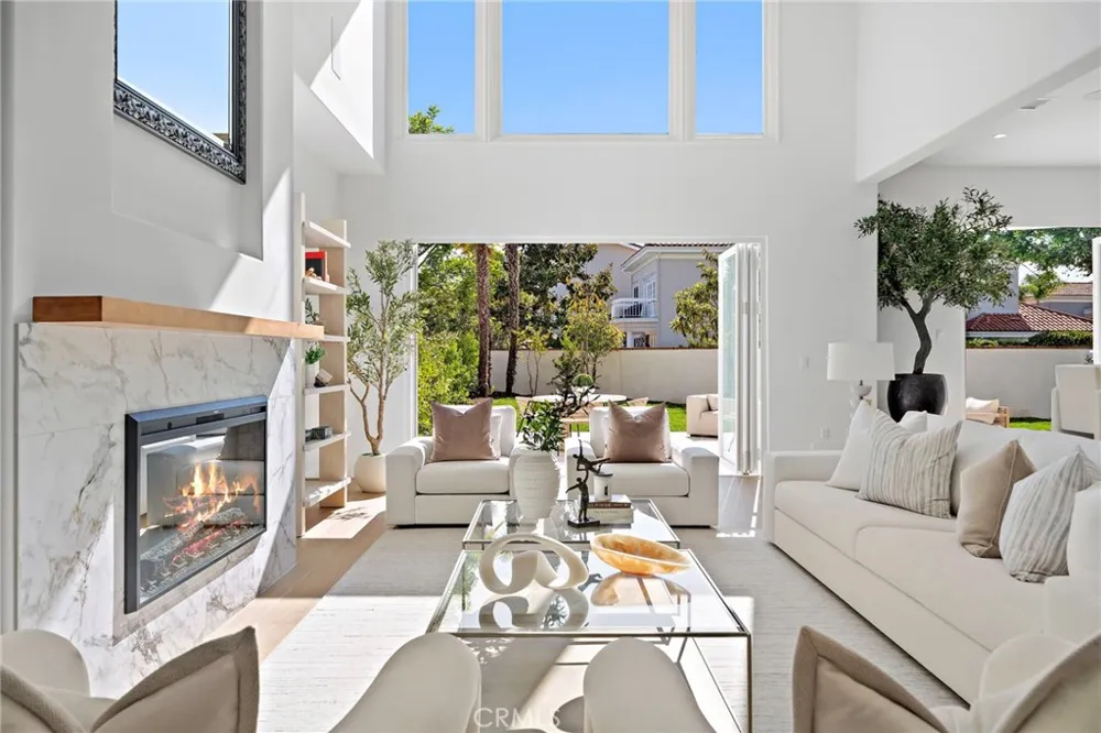 50 Belcourt Newport Beach, CA 92660