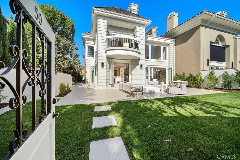 50 Belcourt Newport Beach, CA 92660
