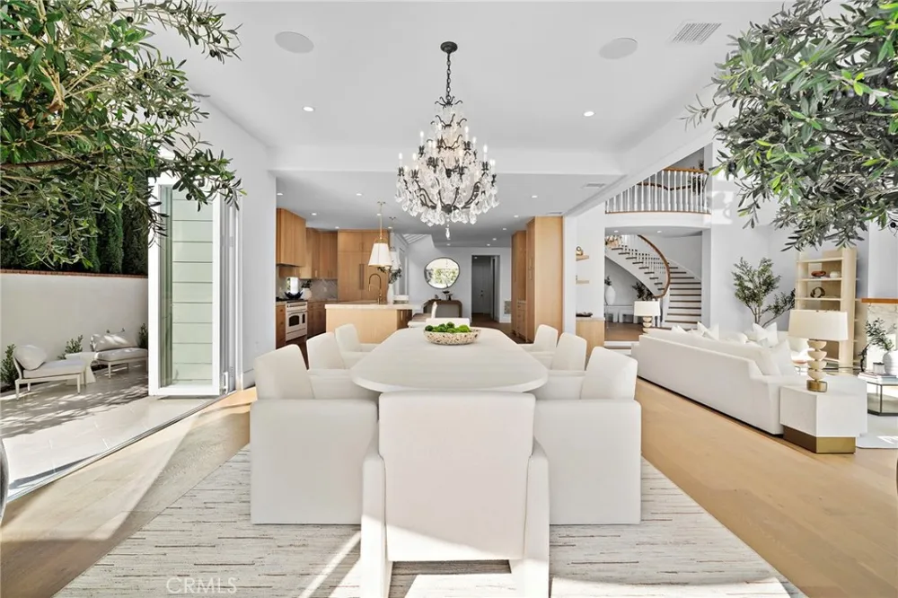 50 Belcourt Newport Beach, CA 92660