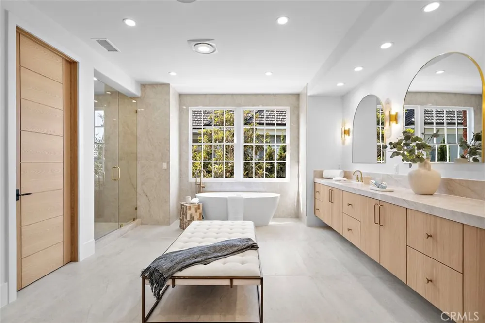 50 Belcourt Newport Beach, CA 92660