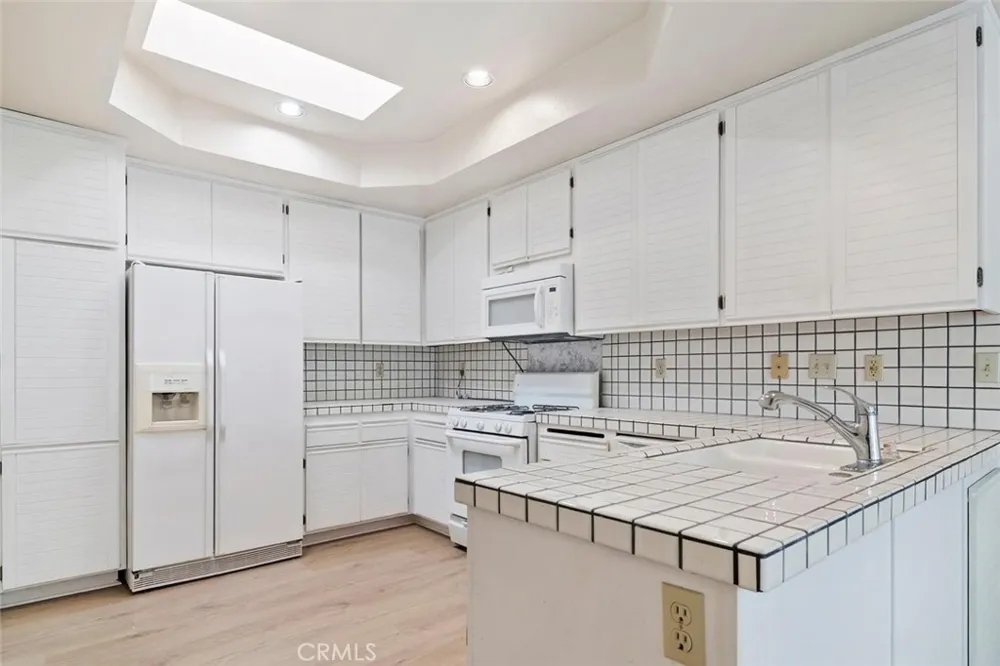 2117 Bermuda Dunes Oxnard, CA 93036