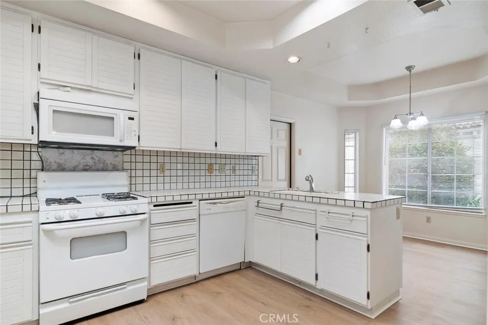 2117 Bermuda Dunes Oxnard, CA 93036