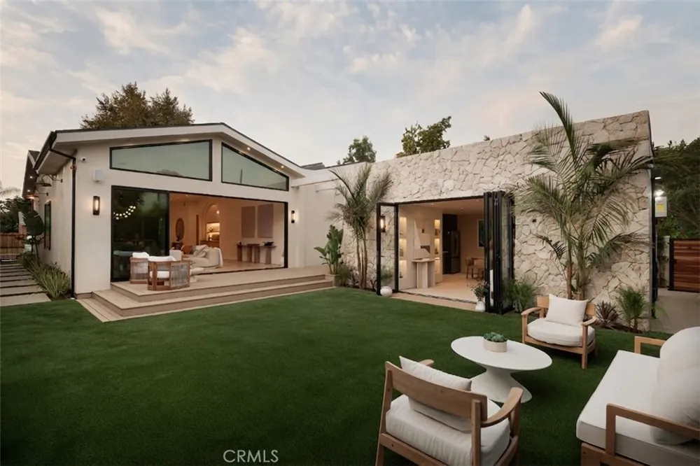14800 Mccormick Sherman Oaks, CA 91411