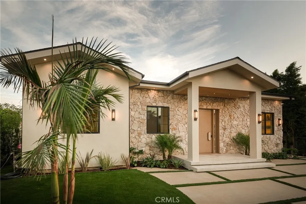 14800 Mccormick Sherman Oaks, CA 91411