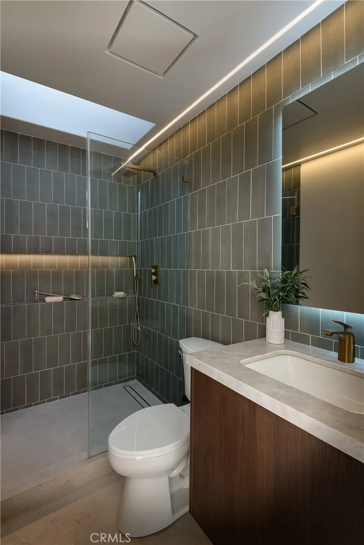 14800 Mccormick Sherman Oaks, CA 91411