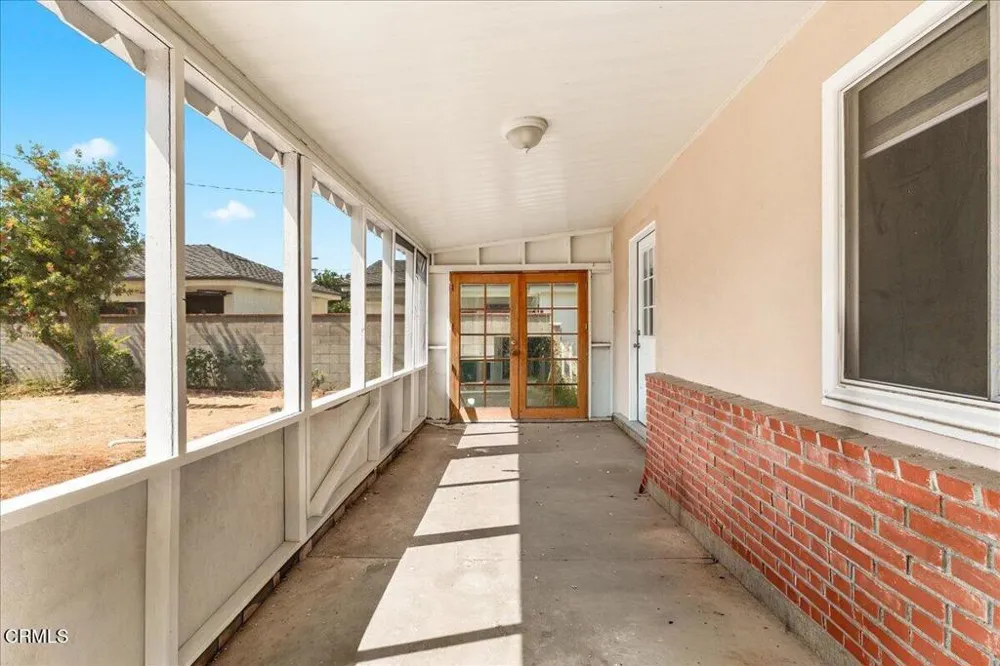 416 Dartmouth Road Burbank, CA 91504