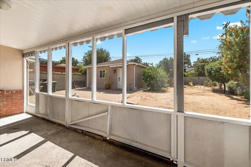 416 Dartmouth Road Burbank, CA 91504