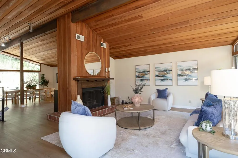 579 Laguna Road Pasadena, CA 91105