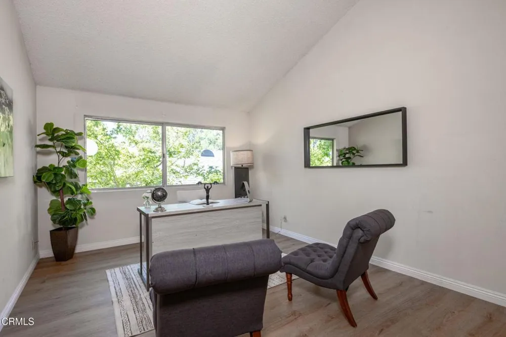 579 Laguna Road Pasadena, CA 91105