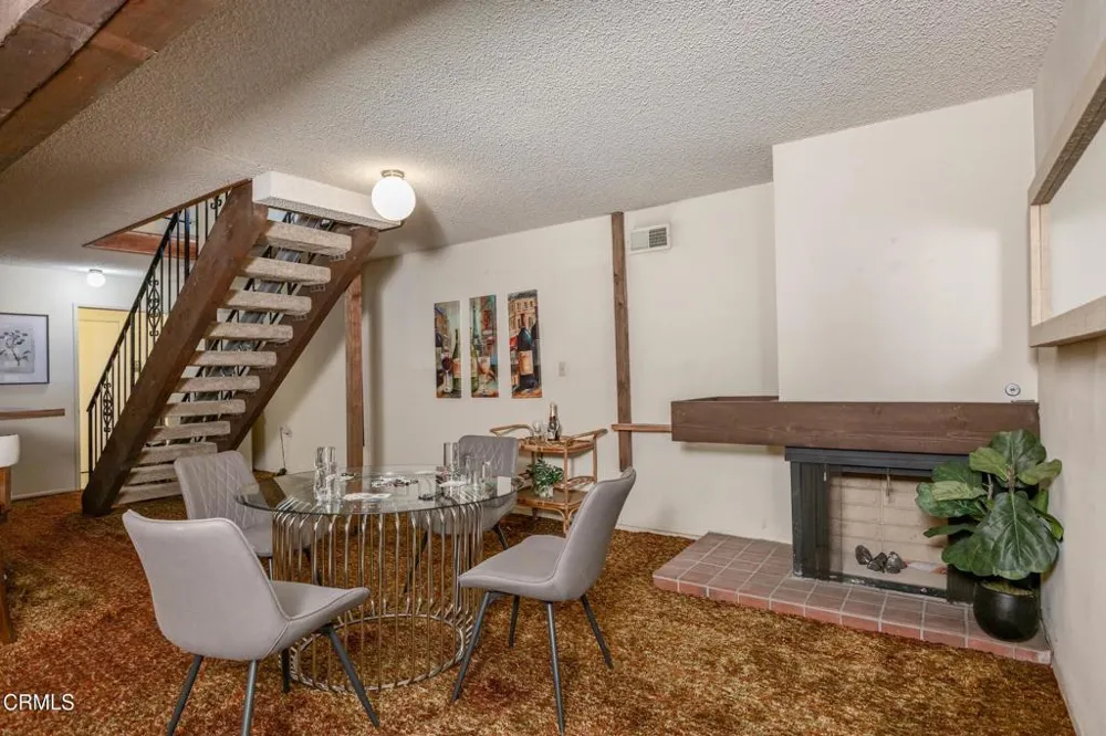 579 Laguna Road Pasadena, CA 91105