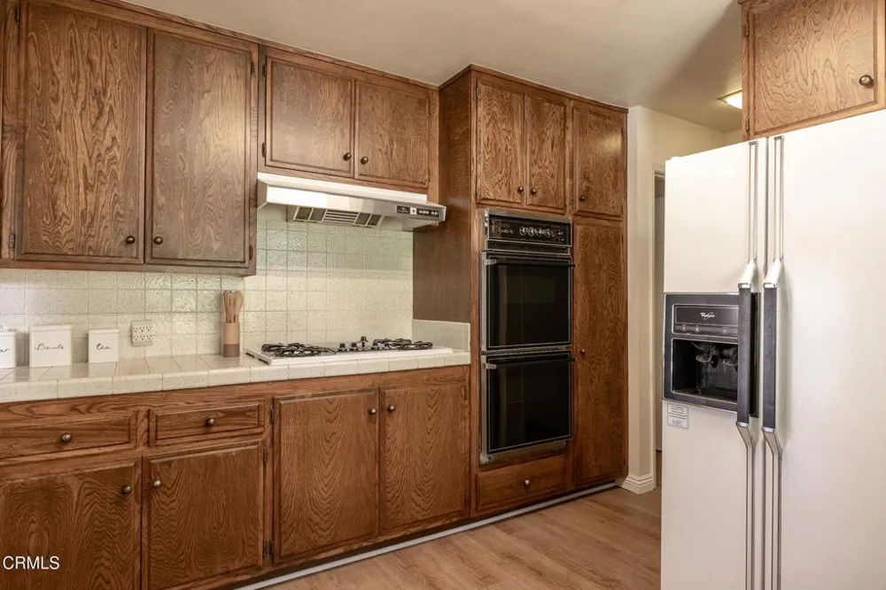 579 Laguna Road Pasadena, CA 91105