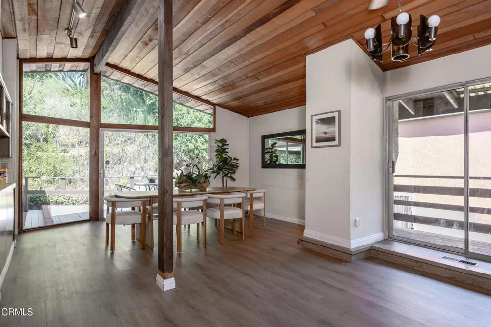 579 Laguna Road Pasadena, CA 91105