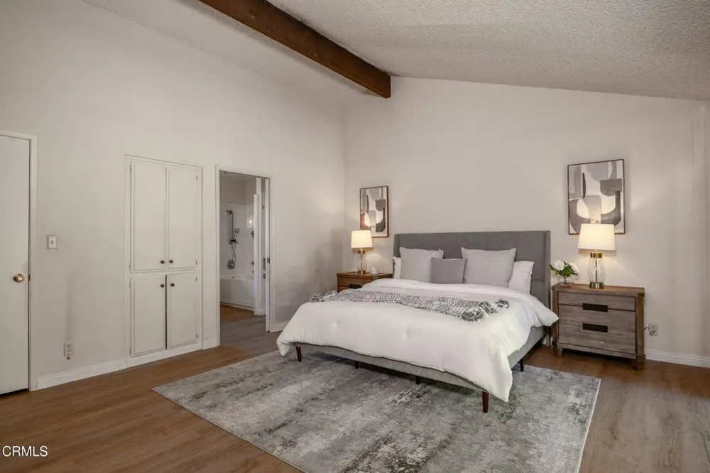 579 Laguna Road Pasadena, CA 91105