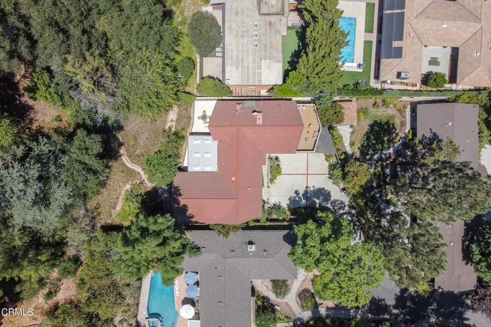 579 Laguna Road Pasadena, CA 91105