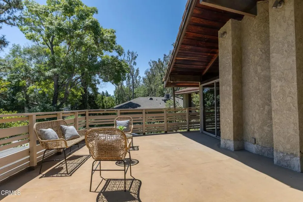 579 Laguna Road Pasadena, CA 91105