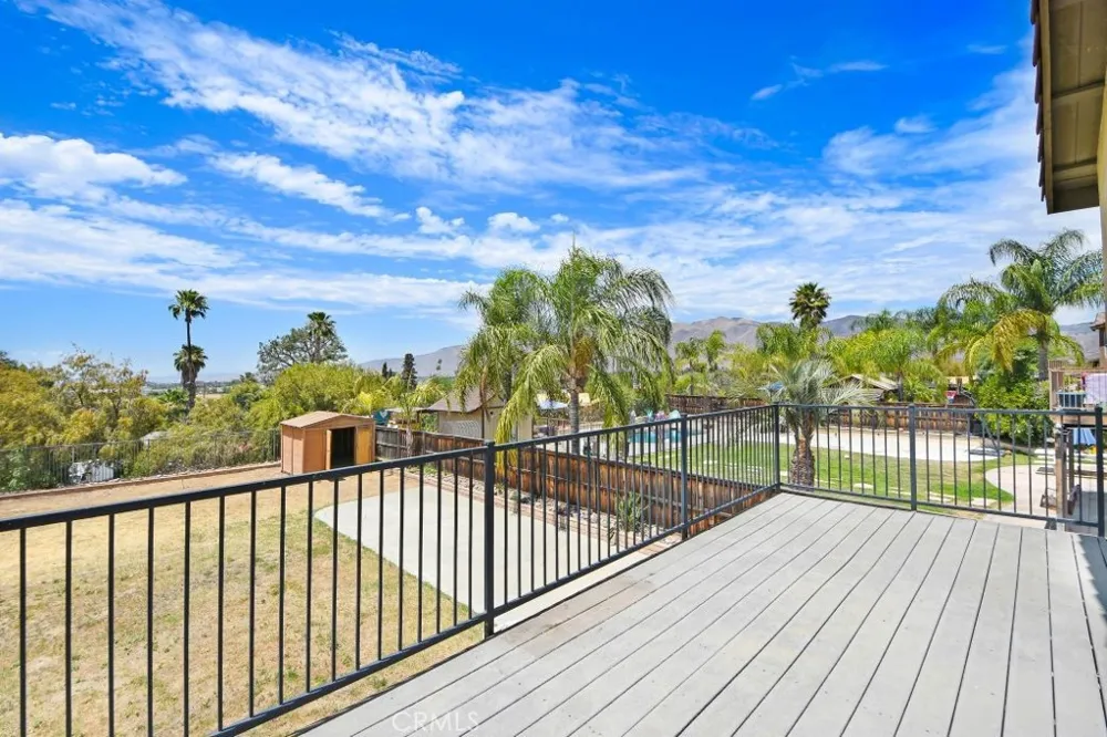 709 E Agape Avenue San Jacinto, CA 92583
