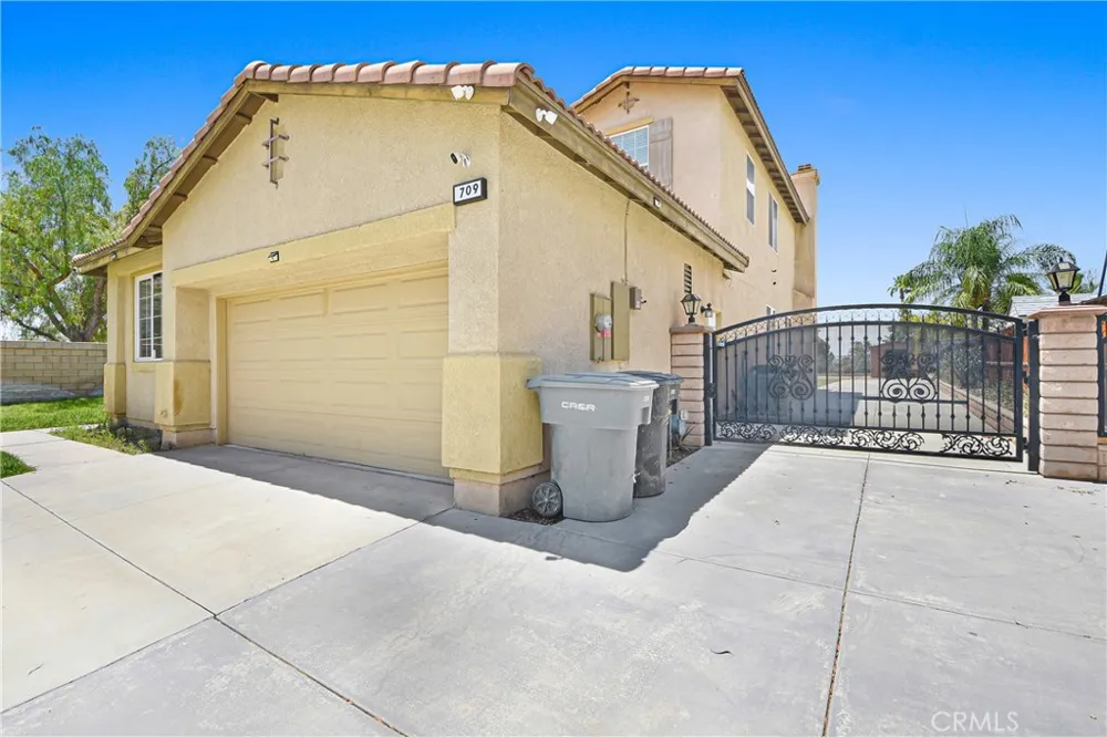 709 E Agape Avenue San Jacinto, CA 92583