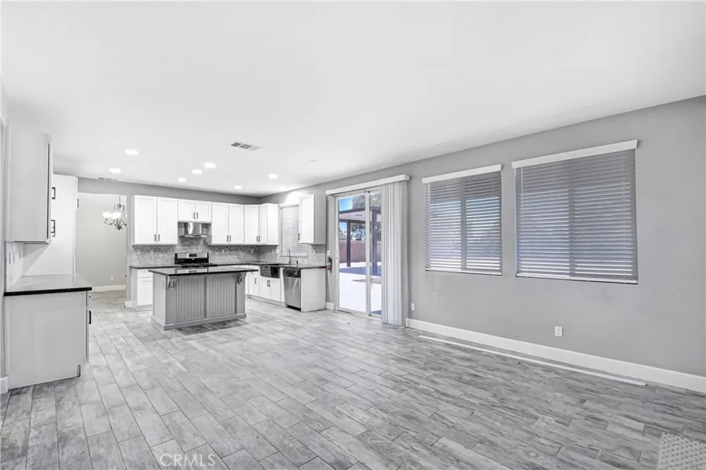 709 E Agape Avenue San Jacinto, CA 92583