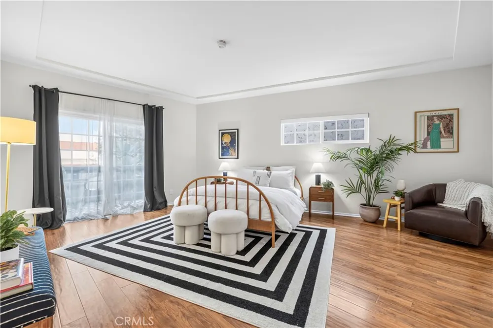 4301 Fulton Ave #105 Sherman Oaks, CA 91423