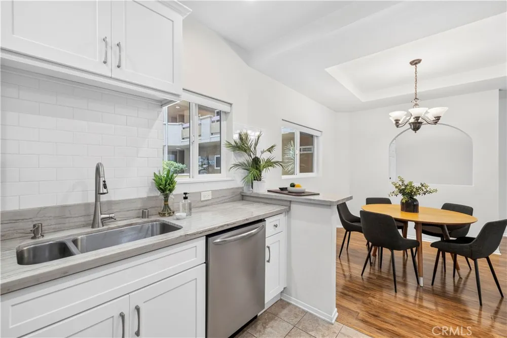 4301 Fulton Ave #105 Sherman Oaks, CA 91423
