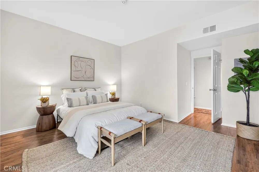 4301 Fulton Ave #105 Sherman Oaks, CA 91423