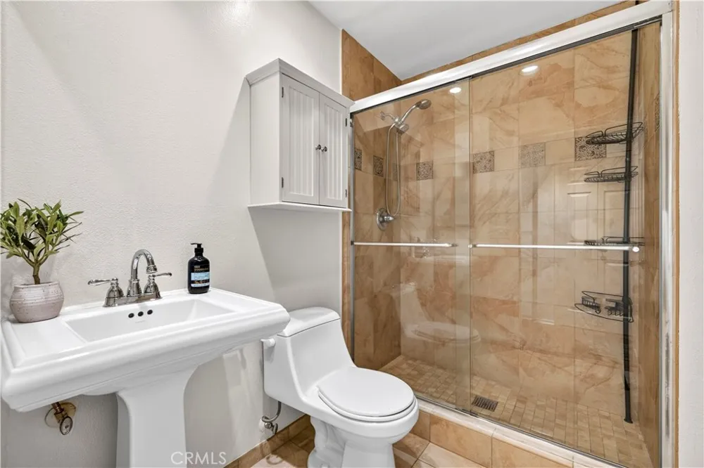 4301 Fulton Ave #105 Sherman Oaks, CA 91423