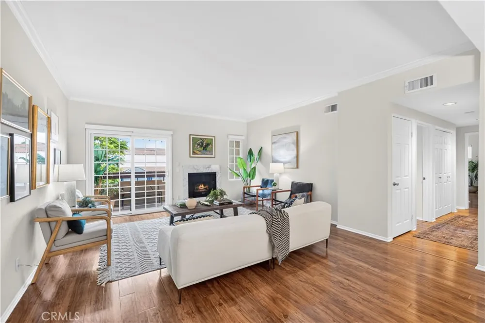 4301 Fulton Ave #105 Sherman Oaks, CA 91423