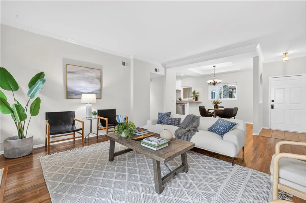 4301 Fulton Ave #105 Sherman Oaks, CA 91423