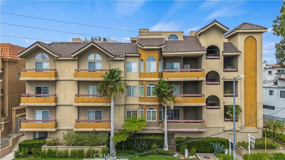 4301 Fulton Ave #105 Sherman Oaks, CA 91423
