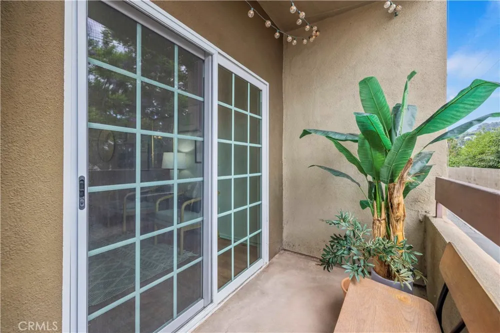 4301 Fulton Ave #105 Sherman Oaks, CA 91423
