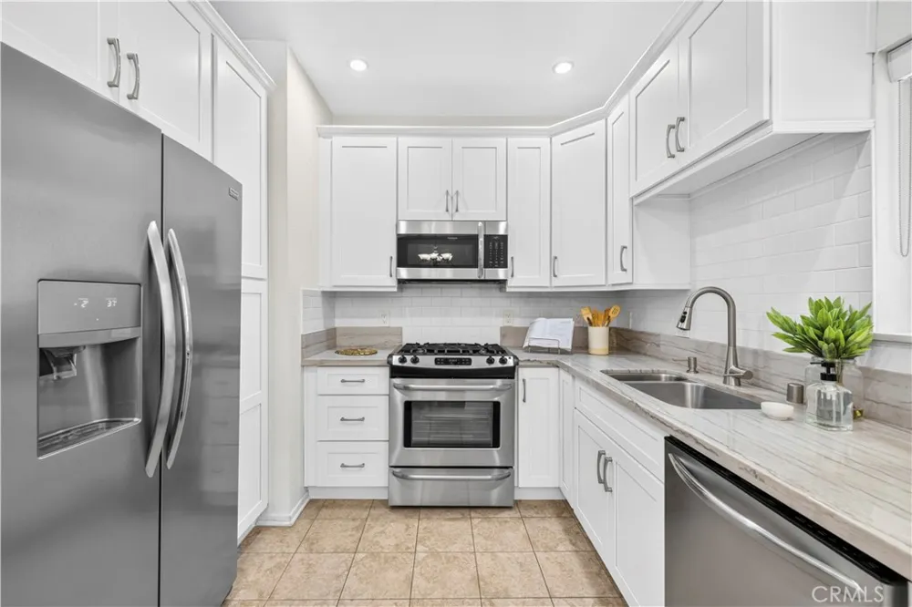 4301 Fulton Ave #105 Sherman Oaks, CA 91423