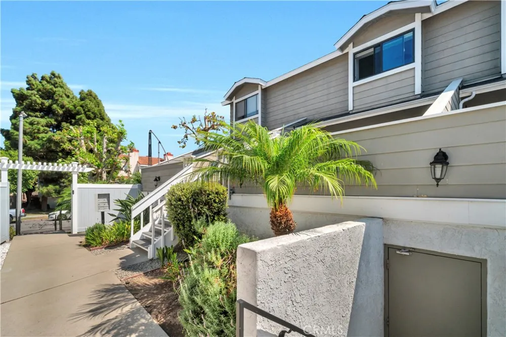 2721 Gramercy Avenue #2 Torrance, CA 90501