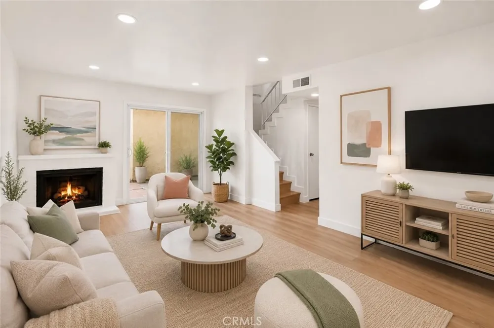 1097 Santo Antonio #14 Colton, CA 92324