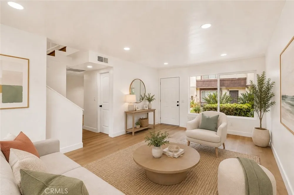1097 Santo Antonio #14 Colton, CA 92324