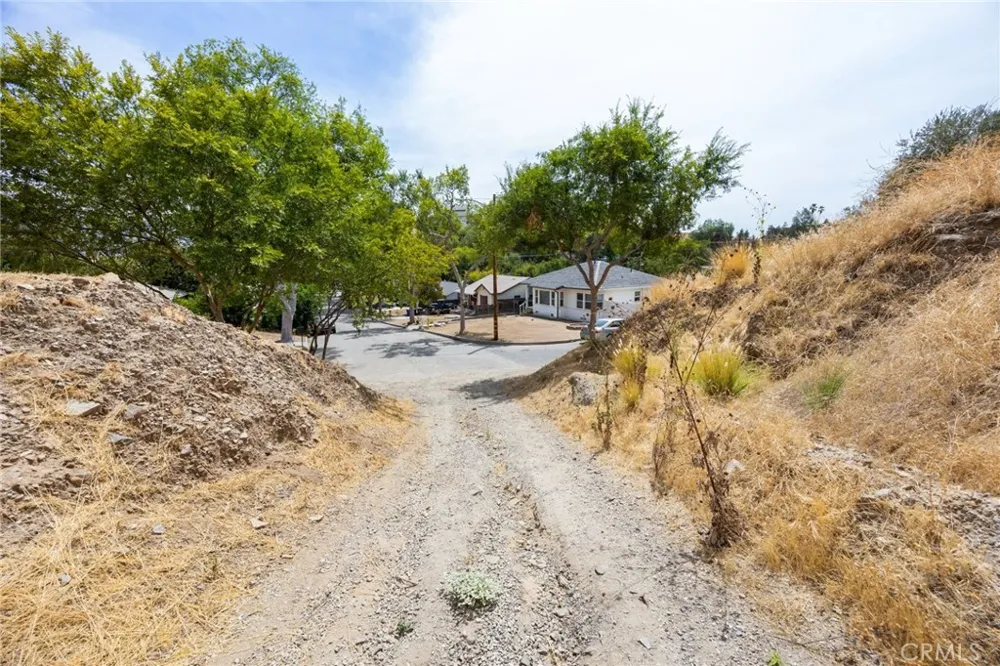 3500 N Crescent Avenue San Bernardino, CA 92405