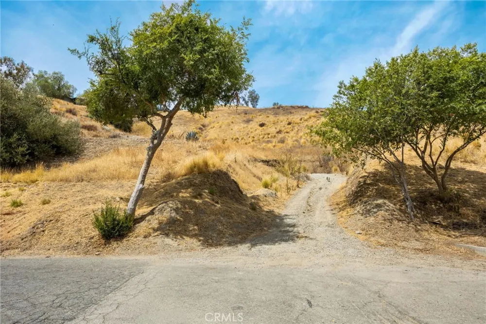 3500 N Crescent Avenue San Bernardino, CA 92405