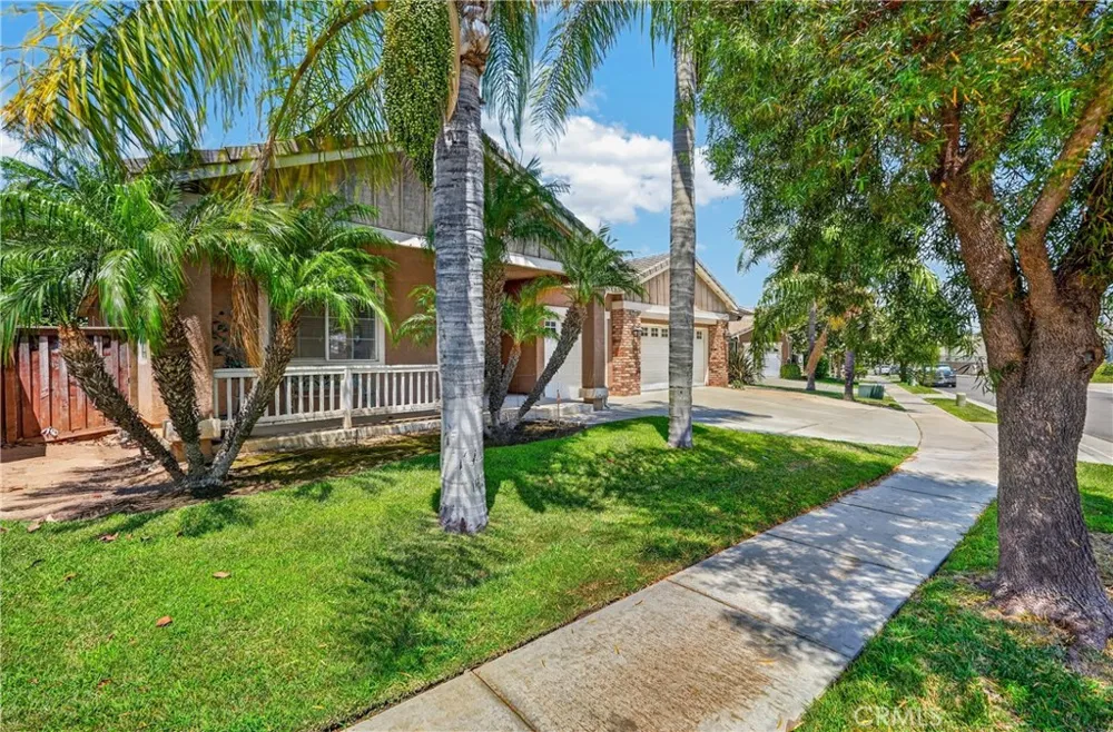 28209 Basswood Murrieta, CA 92563