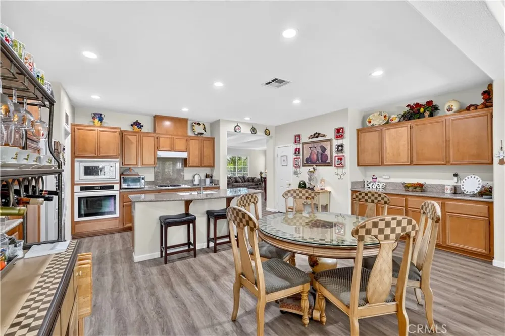 28209 Basswood Murrieta, CA 92563