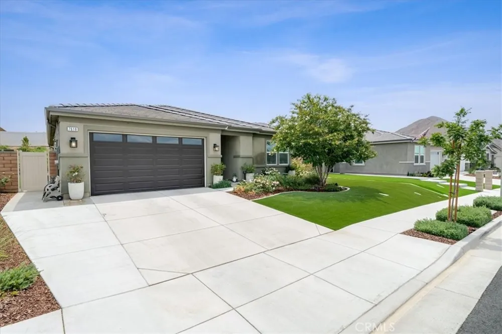 7618 Baerss Riverside, CA 92507