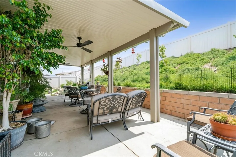 7618 Baerss Riverside, CA 92507