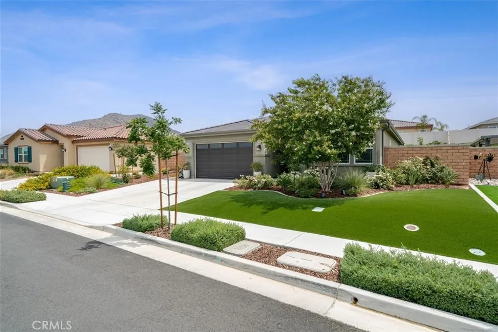 7618 Baerss Riverside, CA 92507