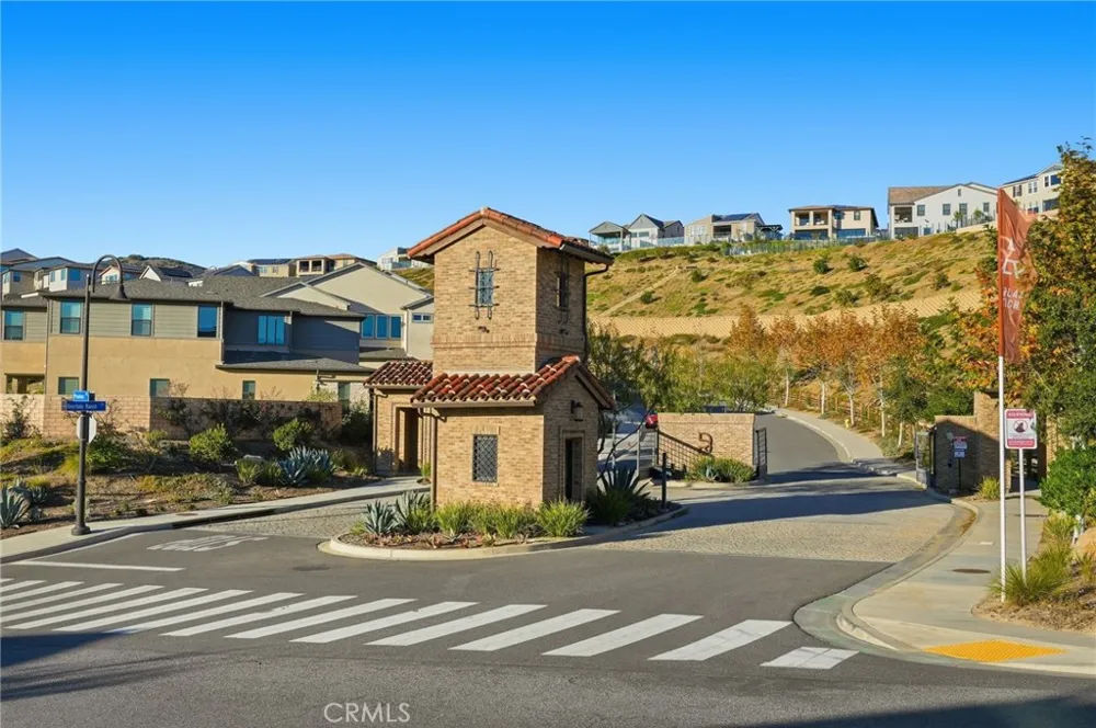 Canoga Chatsworth, CA 91311
