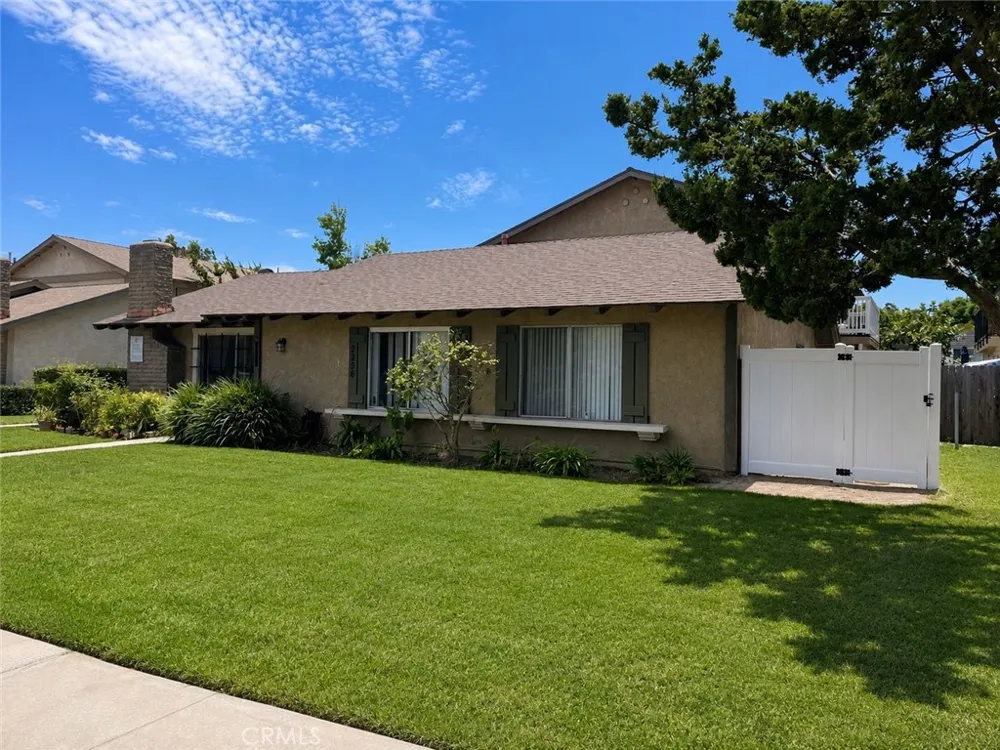 2236 E Franzen Santa Ana, CA 92705