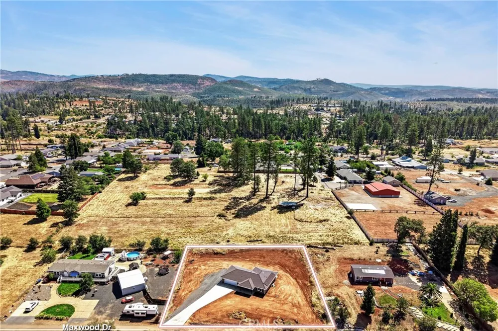 6040 Maxwood Paradise, CA 95969