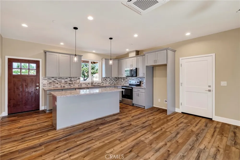 6040 Maxwood Paradise, CA 95969